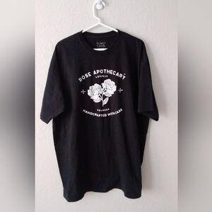 Schitts Creek Rose Apothecary graphic tee shirt top short sleeve black XL